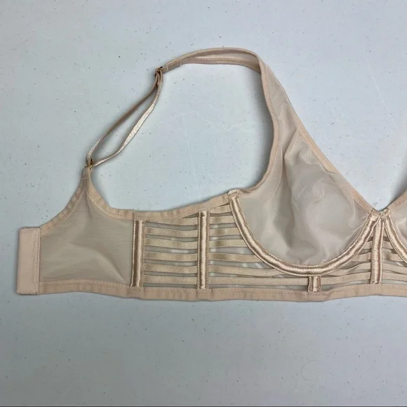 NWOT VS CREM Unlined Mesh Full-coverage Plunge, 32B. *P1034 - Picture 6 of 10